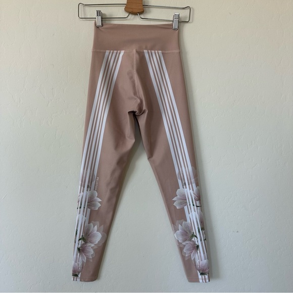 Blush Pink Floral Striped High Waisted Athletic Cycling Leggings Extra Small - Picture 6 of 12